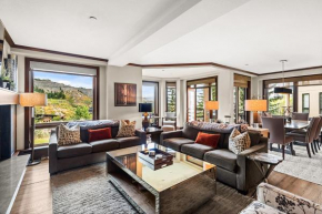 Chamonix 26, Snowmass Ski-In/Ski-Out Condo w/Shared Pool/Hot Tub/Private Washer/Dryer/WiFi